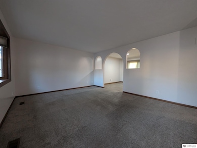 5613 Briarpatch Cir, Lincoln, NE 68516 - photo 5