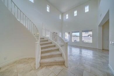 2572 E Lantana Dr-5