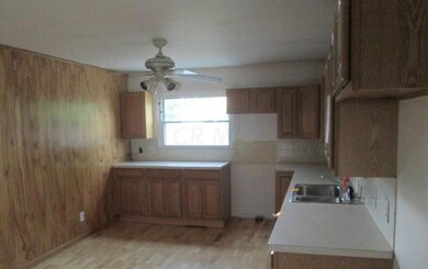 kitchen (2) (640x402)