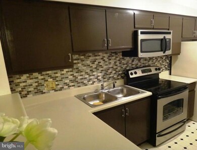 5822 Inman Park Cir unit 100, Rockville, MD 20852 - photo 6