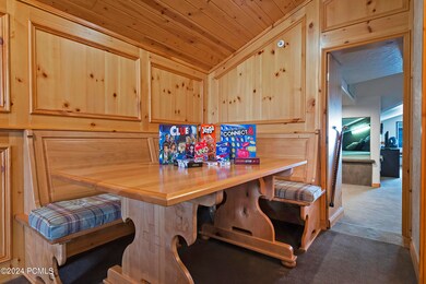 28_38-3rd-Floor-Family-Room-Game-Table-M