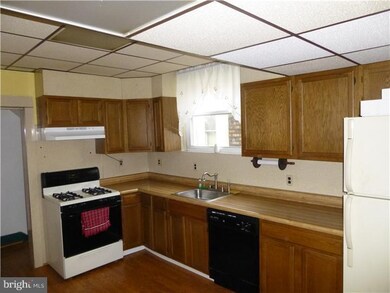 713 Greenway Ave, Darby, PA 19023 - photo 5