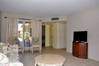Living Room2
