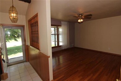 11601 W 51st Terrace, Shawnee, KS 66203 - photo 2