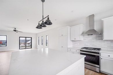 2422 SE 5th St, West Des Moines, IA 50265 - photo 7