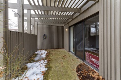 Greenleaf_Cricle_3812_Kalamazoo_49008-Ex