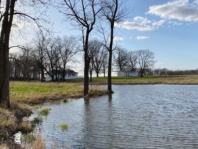449 S 350 W, Valparaiso, IN 46385 - photo 4