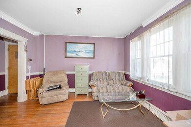 25 Roslyn St unit 11, Salem, MA 01970 - photo 4