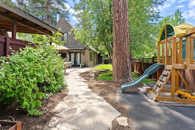 975 NE Norton Ave, Bend, OR 97701 - photo 5