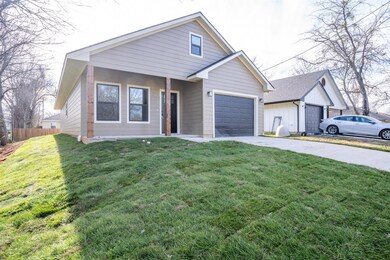 1138 Alvarado St unit B, Cleburne, TX 76031 - photo 4