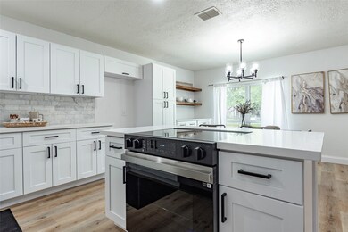 16915 Blackhawk Blvd, Friendswood, TX 77546 - photo 7