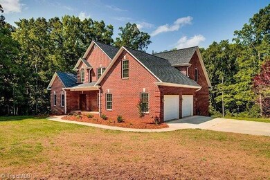 1484 Allen Ct, Asheboro, NC 27205 - photo 3