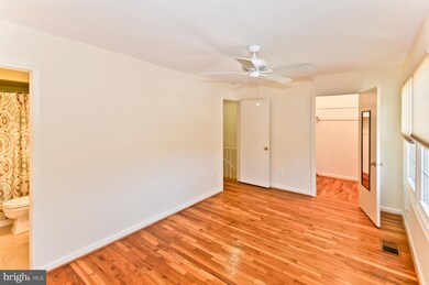 8445 Penshurst Dr unit 605, Springfield, VA 22152 - photo 5