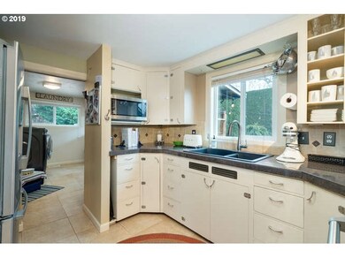 1885 Sunset Ct, West Linn, OR 97068 - photo 6