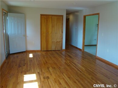 Living Room Hardwood flooring