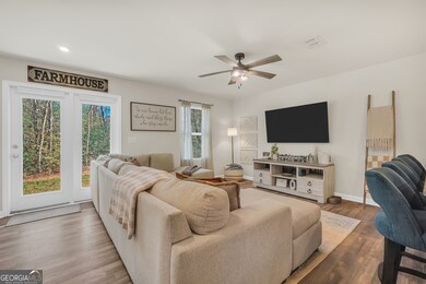 135 Catalpa Rd, Milner, GA 30257 - photo 5