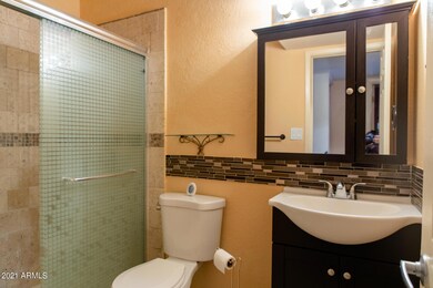 Bathroom 02