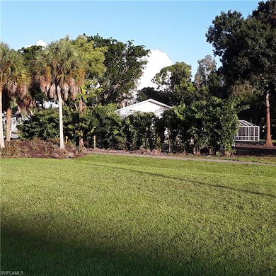 883 Cassena Rd, Naples, FL 34108 - photo 3