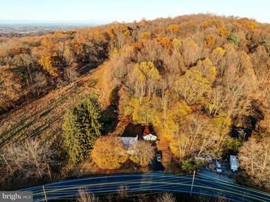 2749 State St, Macungie, PA 18062 - photo 4