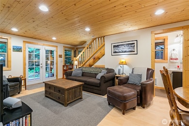 21004 Pinnacle Rd, Deming, WA 98244 - photo 4