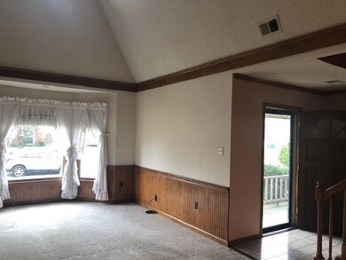 Triple Bay Window