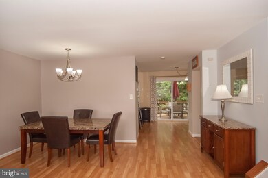 11050 Clovertree Ct, Manassas, VA 20109 - photo 5