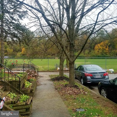 379 Marydell Rd, Baltimore, MD 21229 - photo 3