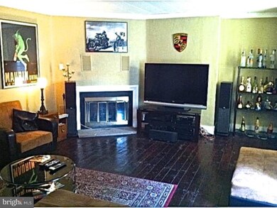 4446 Fleming St unit 1ST FL, Philadelphia, PA 19128 - photo 4