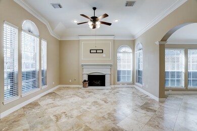 412 Forest Pines Ct, Friendswood, TX 77546 - photo 6