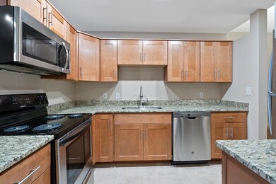 550 Washington St unit 210, Braintree, MA 02184 - photo 2