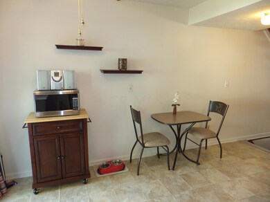 6 Eating area 1700