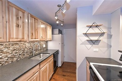 4936 Sardis Rd unit H, Charlotte, NC 28270 - photo 3