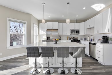 1111 Bonnie Brae unit 3W, River Forest, IL 60305 - photo 2