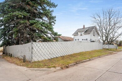 330 N 46th Ave W, Duluth, MN 55807 - photo 4