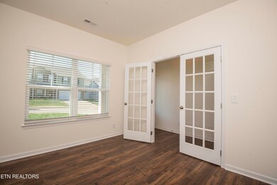 8674 Leeanna Brooke Ln, Knoxville, TN 37920 - photo 2