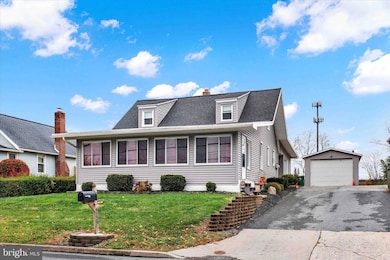 6129 Blue Bird Ave, Harrisburg, PA 17112 - photo 2