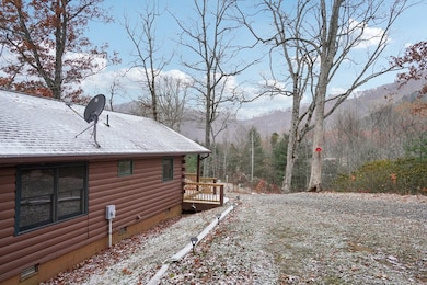 804 Ledbetter Rd, Topton, NC 28781 - photo 4