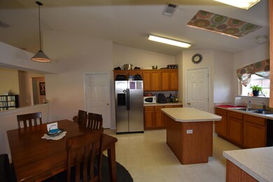 1324 Jeffrine Drive 06