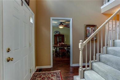 Foyer to greet your guests.....