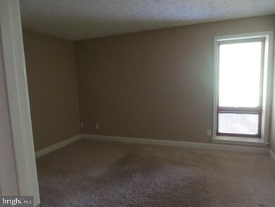 44693 White Oak Ct unit 12B APT 524, California, MD 20619 - photo 5
