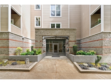 205 S Montgomery St unit B204, Portland, OR 97201 - photo 4