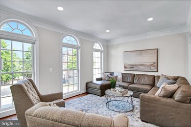 9084 Tanyard Ln, Lorton, VA 22079 - photo 5