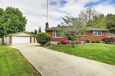 7906 Maple Hill Rd, Louisville, KY 40219 - photo 2