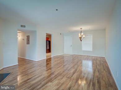 The Four Winds at Oakton unit 2-D5, Oakton, VA 22124 - photo 5