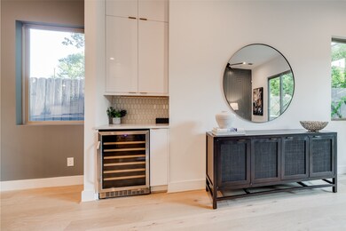 2410 Elmen St, Houston, TX 77019 - photo 6