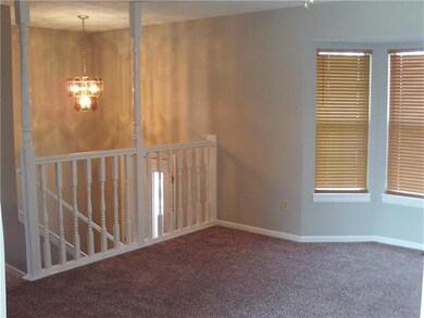 1709 Roberta Dr, Raymore, MO 64083 - photo 2