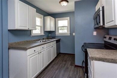 2906 Mahaska Ave, Des Moines, IA 50317 - photo 7