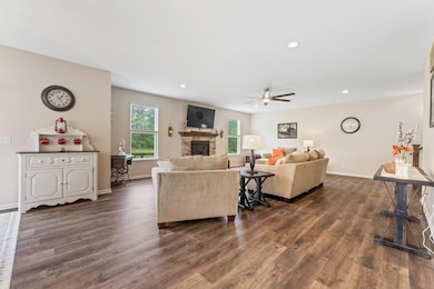 130 Long Trl Ct (Interior)-6