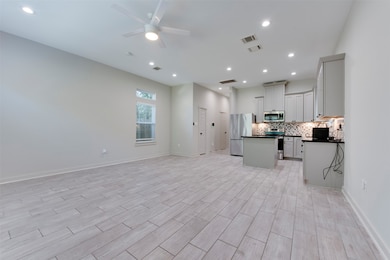 8331 Sunnyhill St, Houston, TX 77088 - photo 6