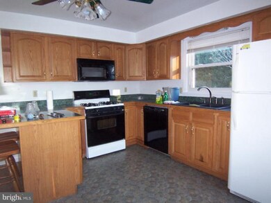 25306 Three Notch Rd, Hollywood, MD 20636 - photo 2